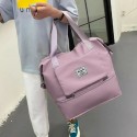 Разтегателна чанта с регулируема презрамка подходяща за спорт, пътувания или пазарувания
